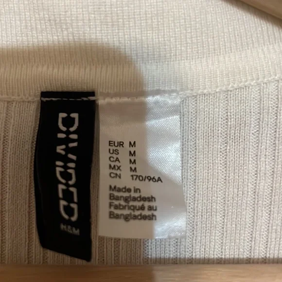 // medium white button down // - Picture 2 of 2